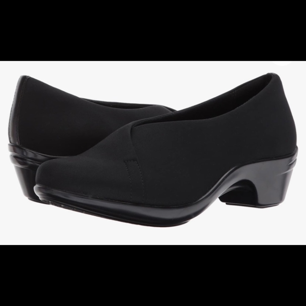 Aravon Kitt Asym slip on pumps - wide widths